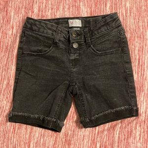 Black Jean shorts, adjustable